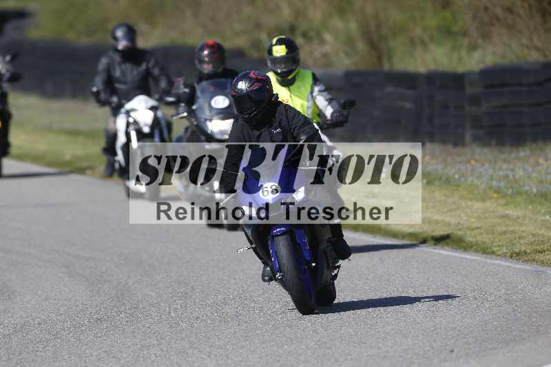 /01 02.04.2026 MAZ ADR/Gruppe gelb Gruppe gruen/68